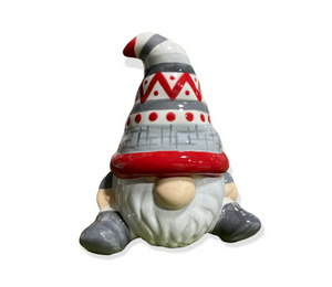 Davie Cozy Sweater Gnome
